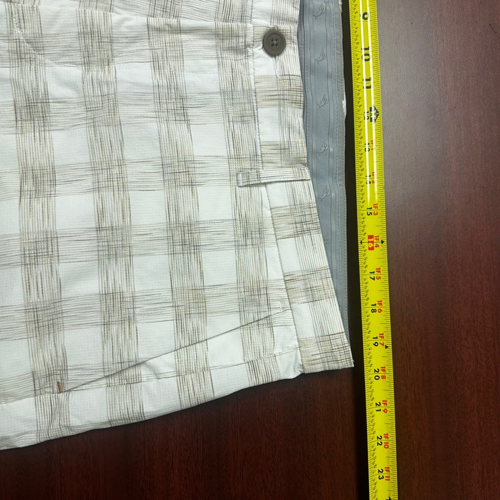 2- Tommy Bahama Shorts Mens 38 Island Plaid Performance Stretch Nylon Blend - Picture 9 of 10
